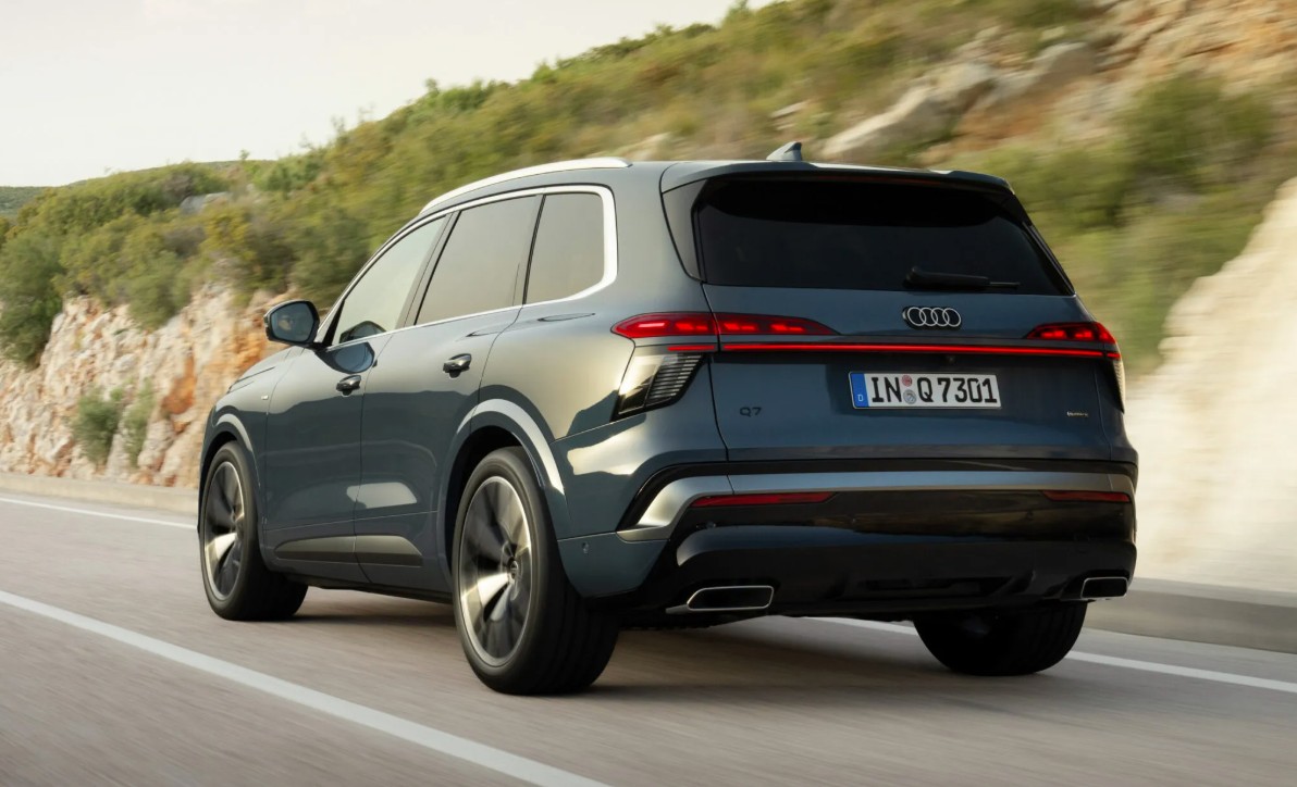 2027-Audi-Q7 2.jpg