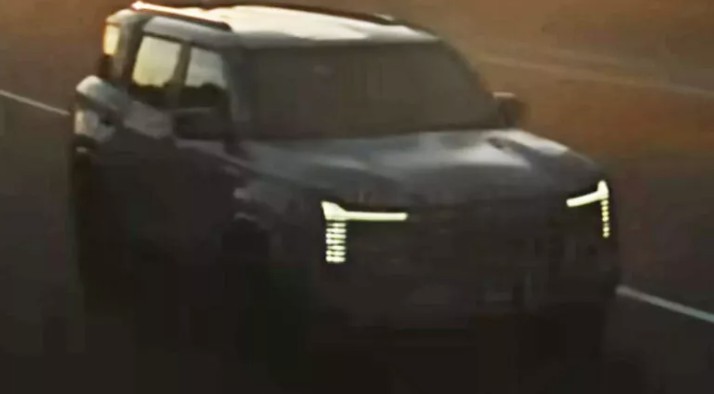 2027 Mitsubishi Pajero.jpg