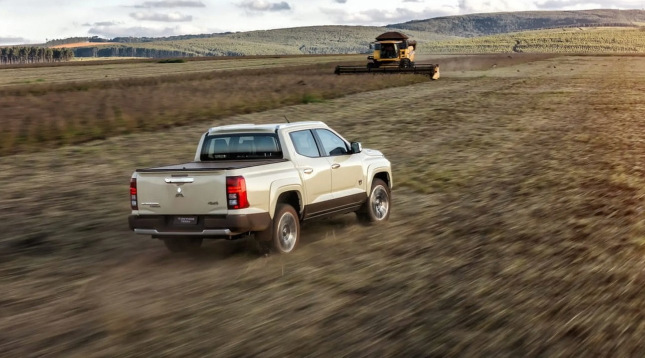 2027-Mitsubishi-Triton-Terra-Brazil 3.jpg