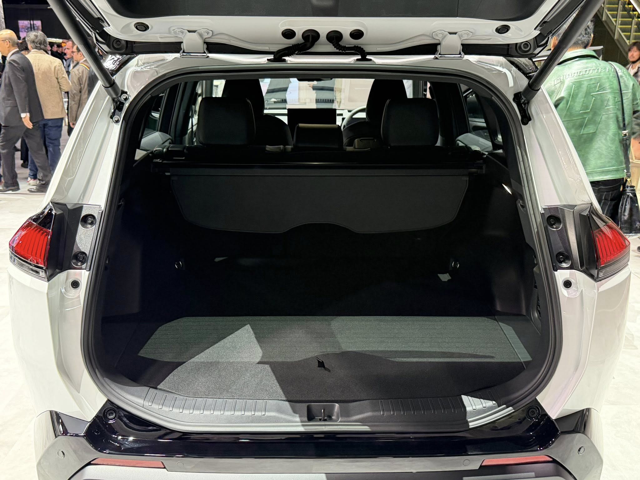 All NEW Toyota RAV4 PHEV GR SPORT 20.jpg