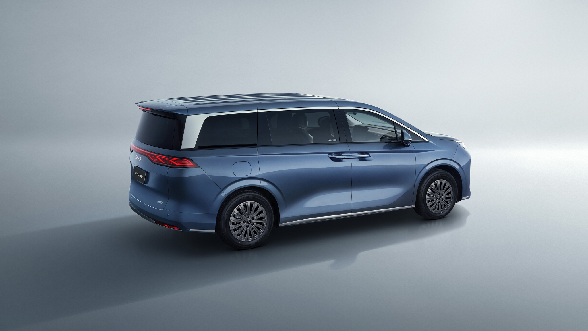 BYD M9_Ngoại Thất_3.jpg