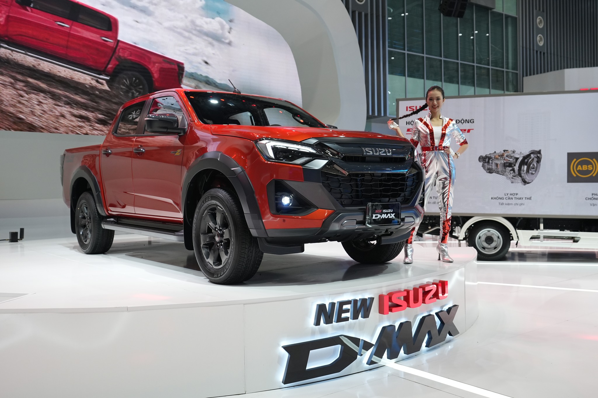 Isuzu D-Max 2024 2.jpg