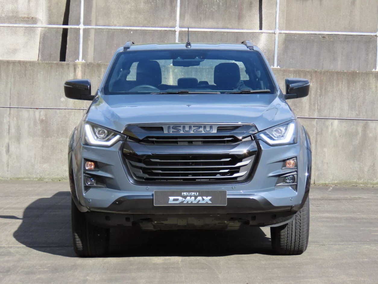 Isuzu D-Max Steel 4.jpg