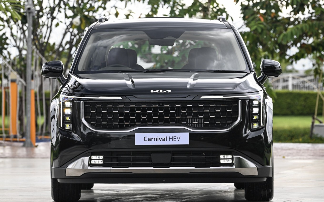 KIA Carnival Hybrid 2026 7.jpg