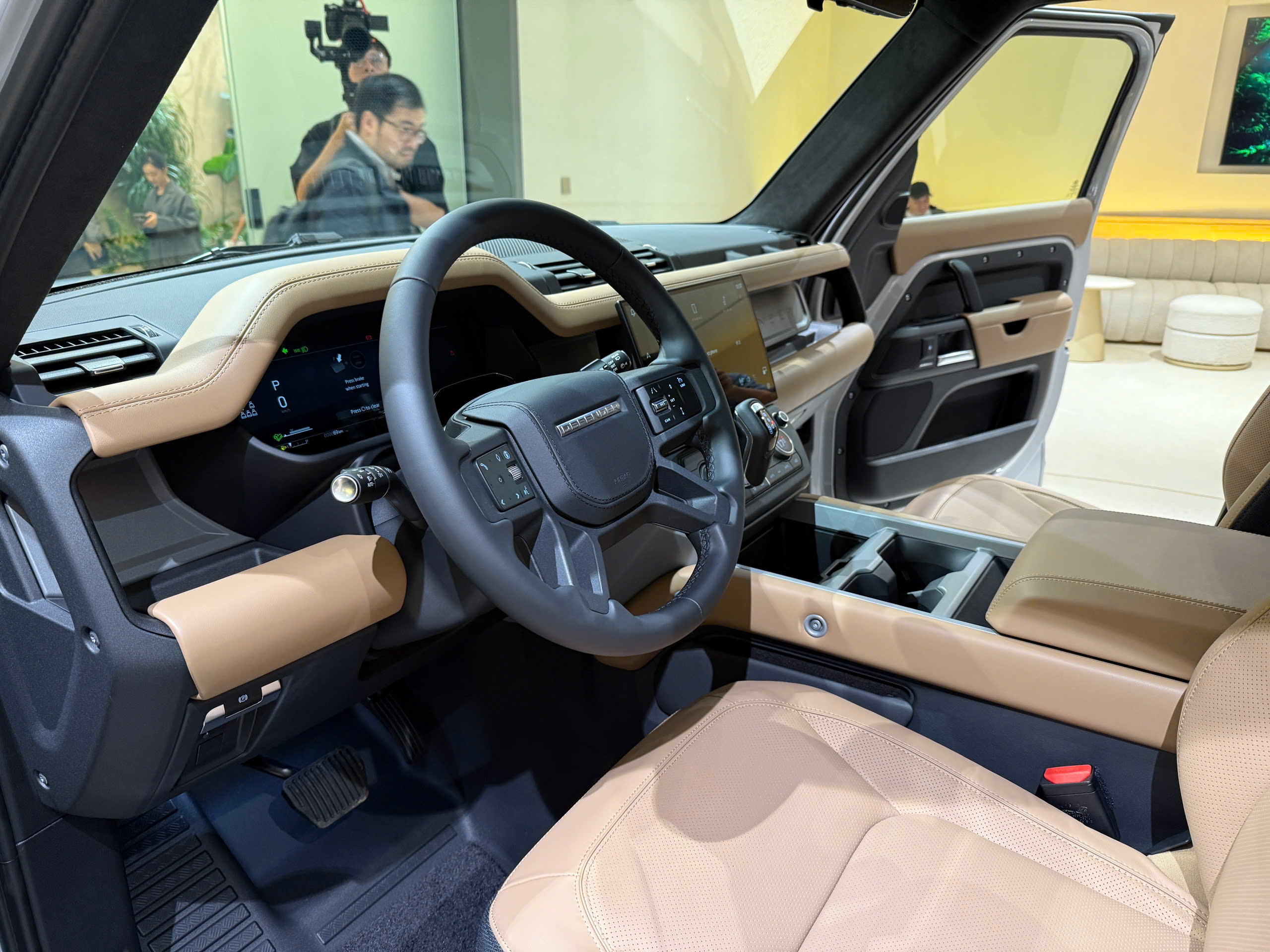 Land Rover Defender 2026 6.jpg