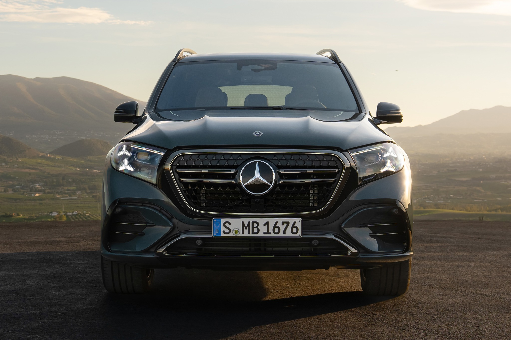 Mercedes-Benz GLS 6.jpg