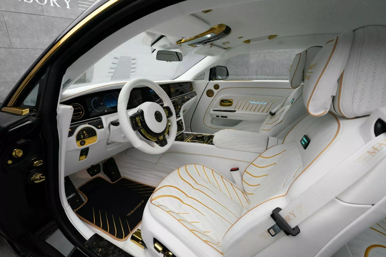 Rolls-Royce Spectre 5.jpg