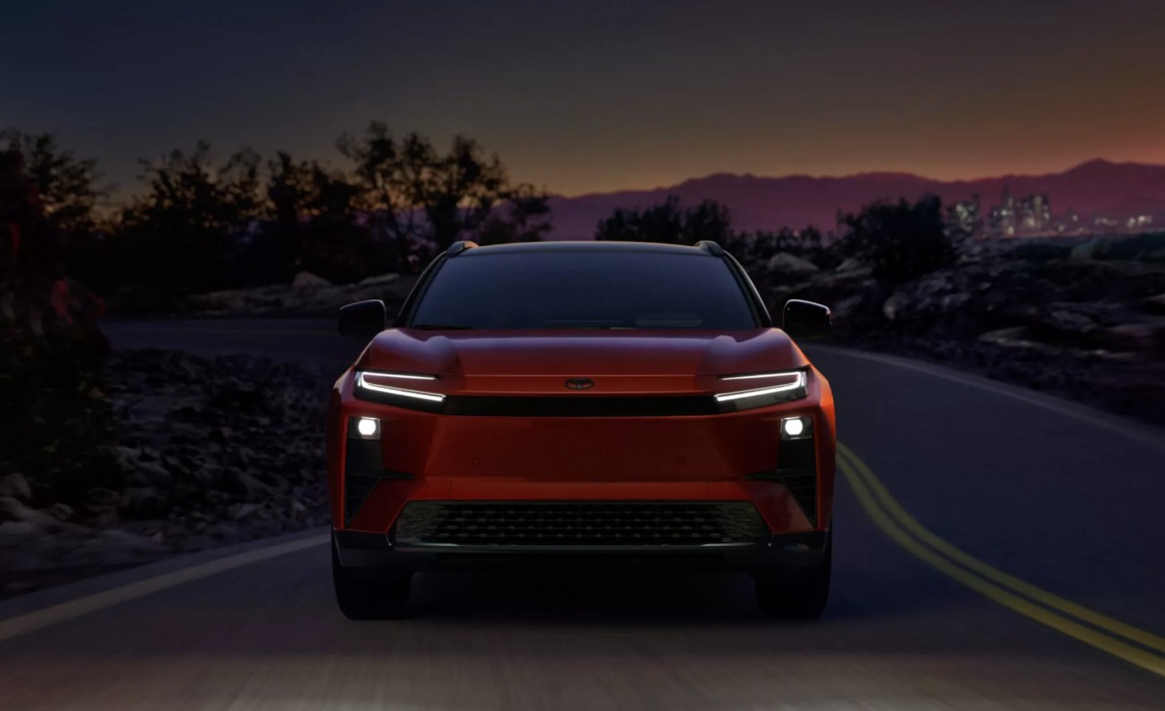 Toyota C-HR 2.JPG