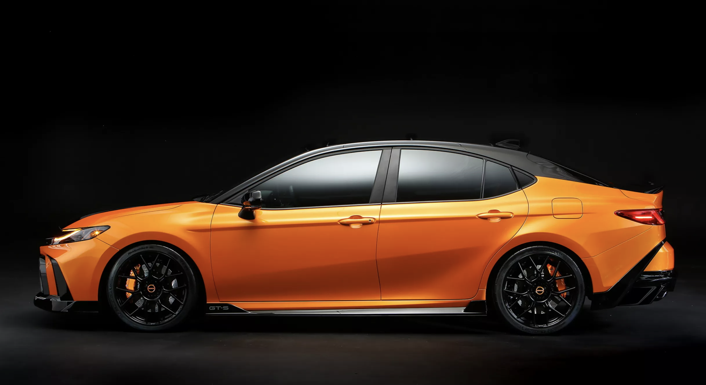 Toyota Camry 2025-10-25 lúc 08.09.58.png