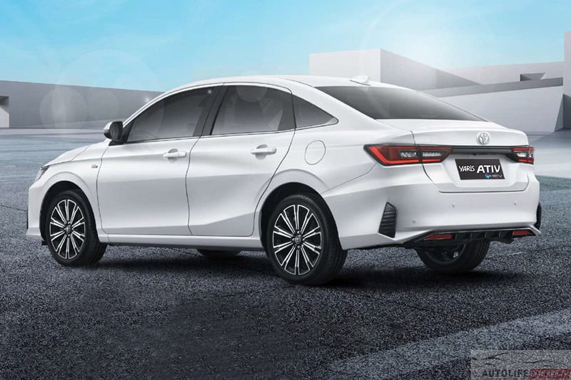 Toyota-Yaris-ATIV-Hybrid_002.jpg