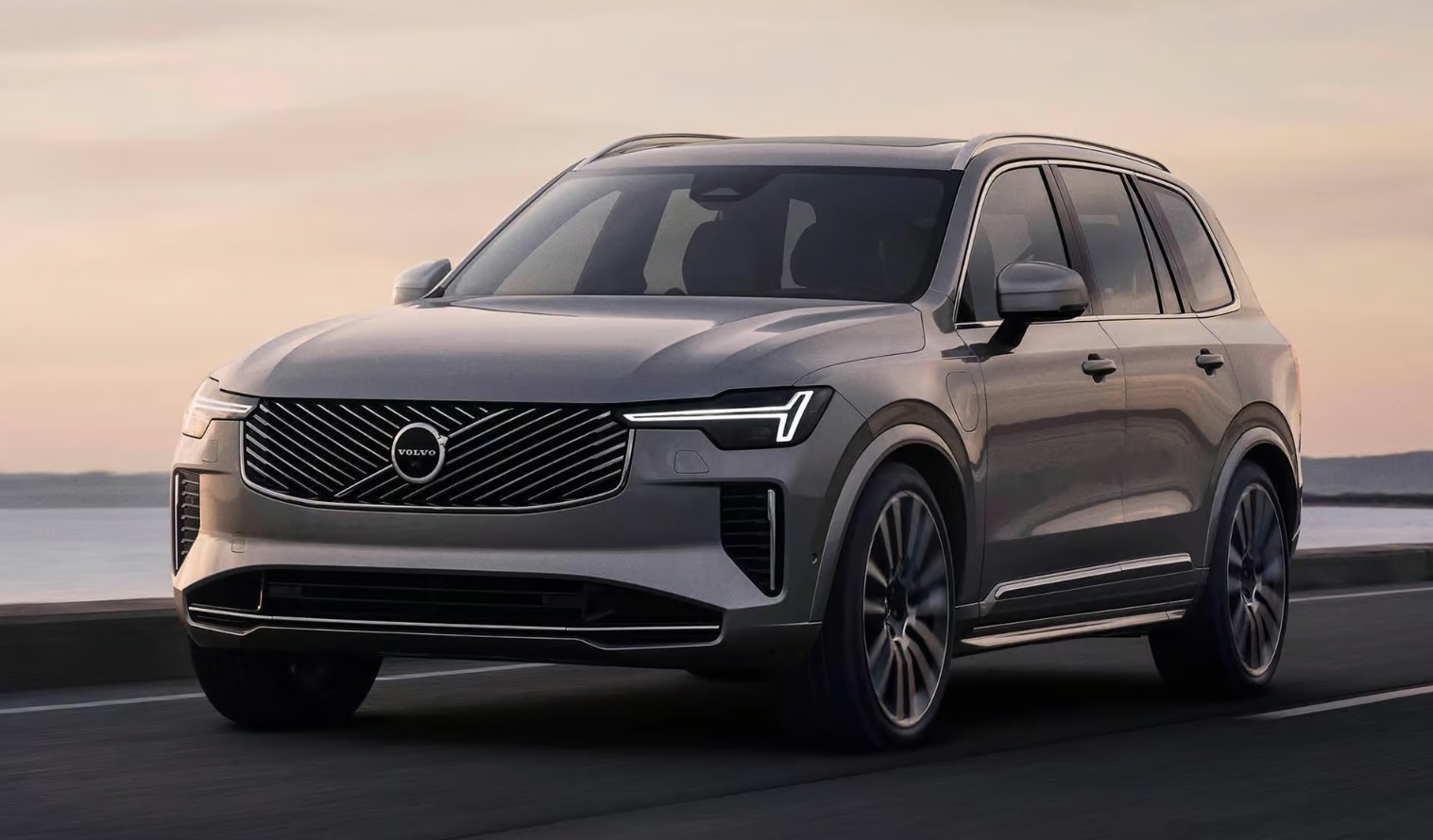 Volvo XC90 Facelift 2025.jpg