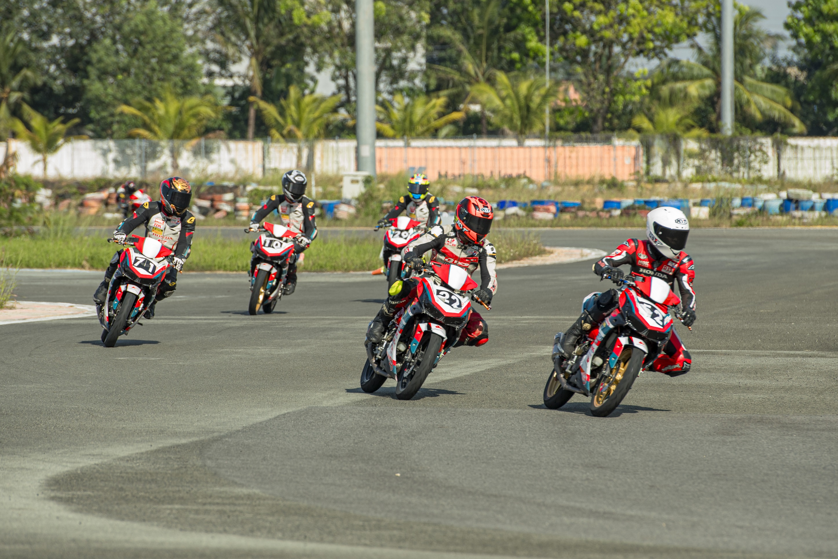 Winner X 150 (5).JPG