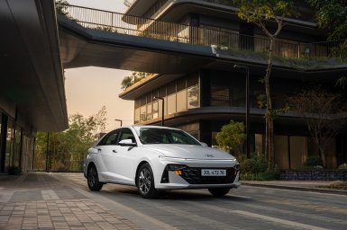 Hyundai Accent (1).jpg
