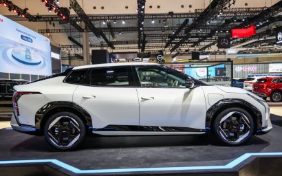 Kia EV4 2026 3.jpg