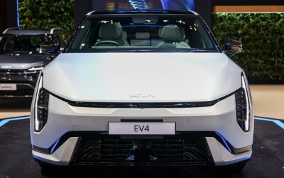 Kia EV4 2026 4.jpg