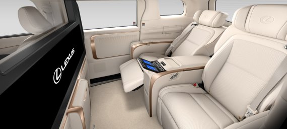 2025-Lexus-LM-partial-improvement-Japan-3.jpg