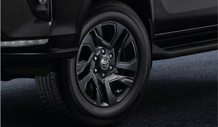 Toyota Fortuner LEADER  3.jpg