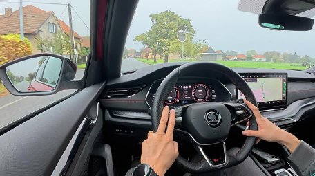 Skoda Octavia RS 2.jpg