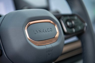 Lynk & Co 08673004199_f5fb65683c51cb14cecbf47cb121bf4c.jpg