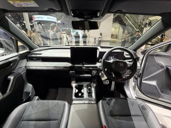 All NEW Toyota RAV4 PHEV GR SPORT 4.jpg