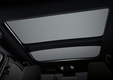 Toyota Yaris Cross HEV NightShade 4.jpg