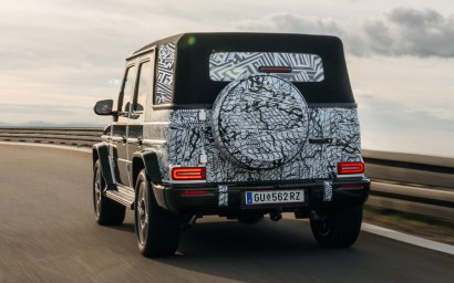 2026-Mercedes-Benz-G-Class-Cabriolet-teaser-2.jpg