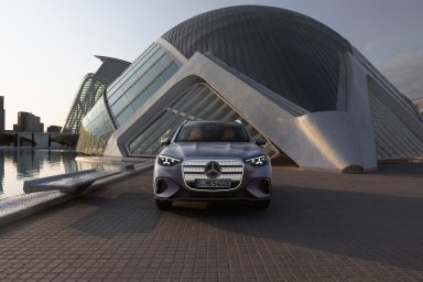 2026-Mercedes-Benz-GLC-with-EQ-Technology-debut-28.jpg
